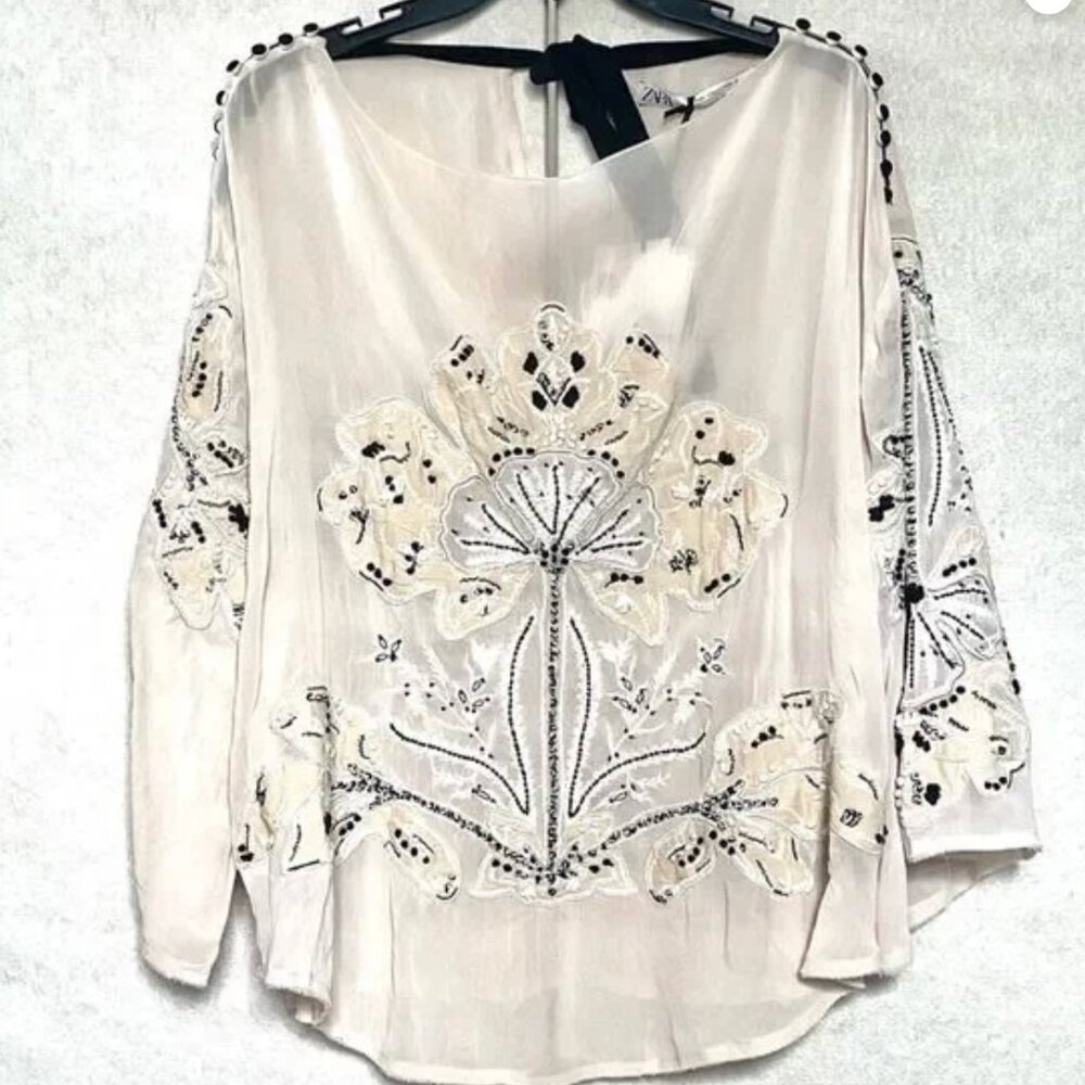 NWT $149 Zara Limited Edition Embroidered Blouse - MEDIUM - Picture 4 of 12